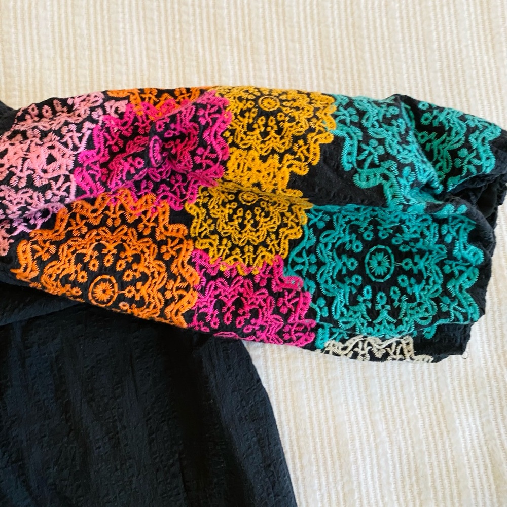 THML Anthropologie Floral Embroidered Puff Sleeve Top - Picture 9 of 12